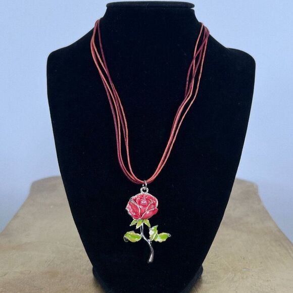 Vintage Y2K Red Flower Pendant Rope Necklace - Fairycore Princess Jewelry - Picture 2 of 5